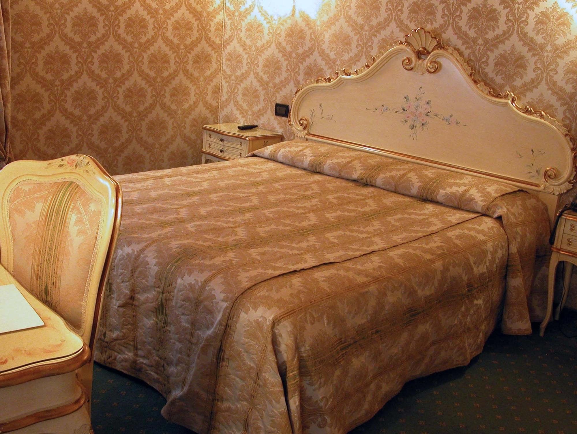 Hotel Gorizia A La Valigia Venice Room photo